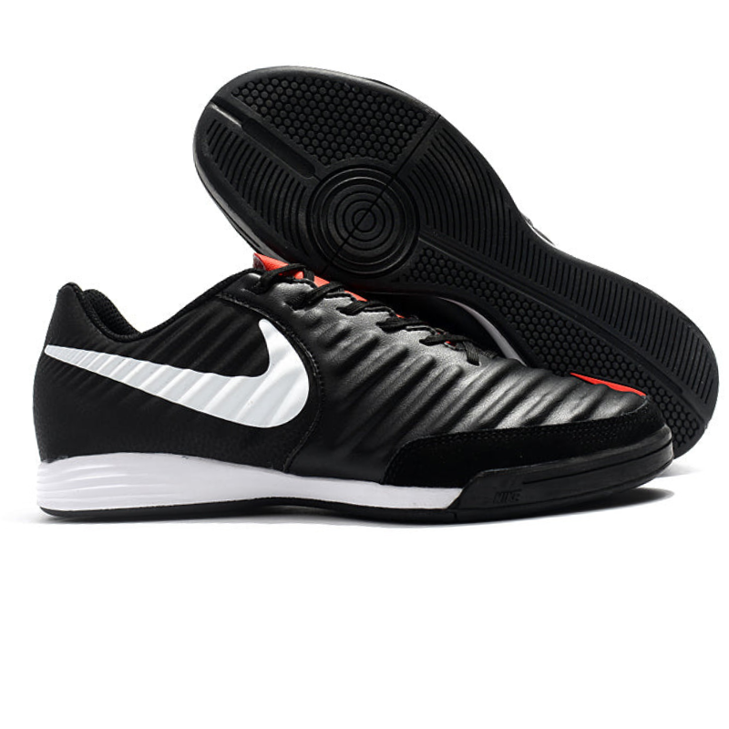 Chuteira Nike Tiempo Ligera IV Futsal