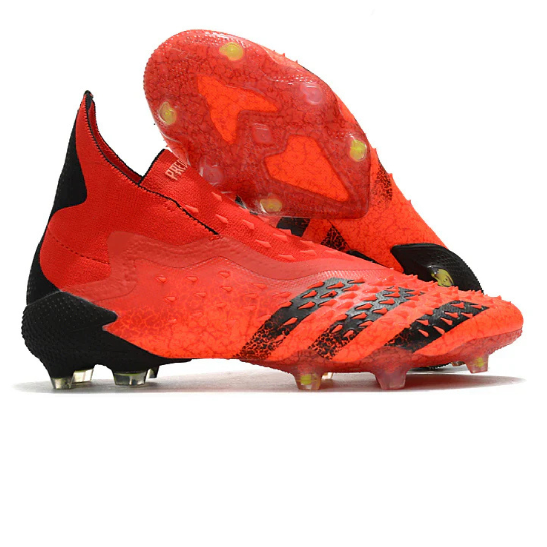Chuteira Adidas Predator Freak+ FG