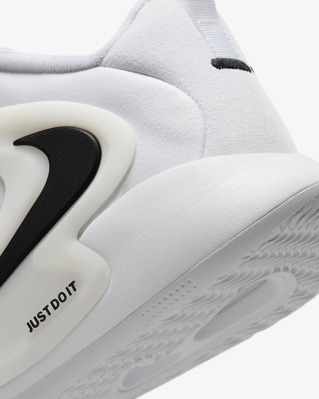 Tênis Nike HyperSet 2 Vôlei