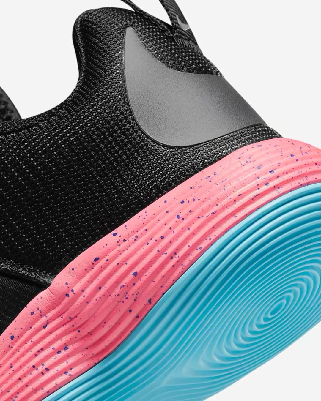 Tênis Nike React HyperSet Vôlei